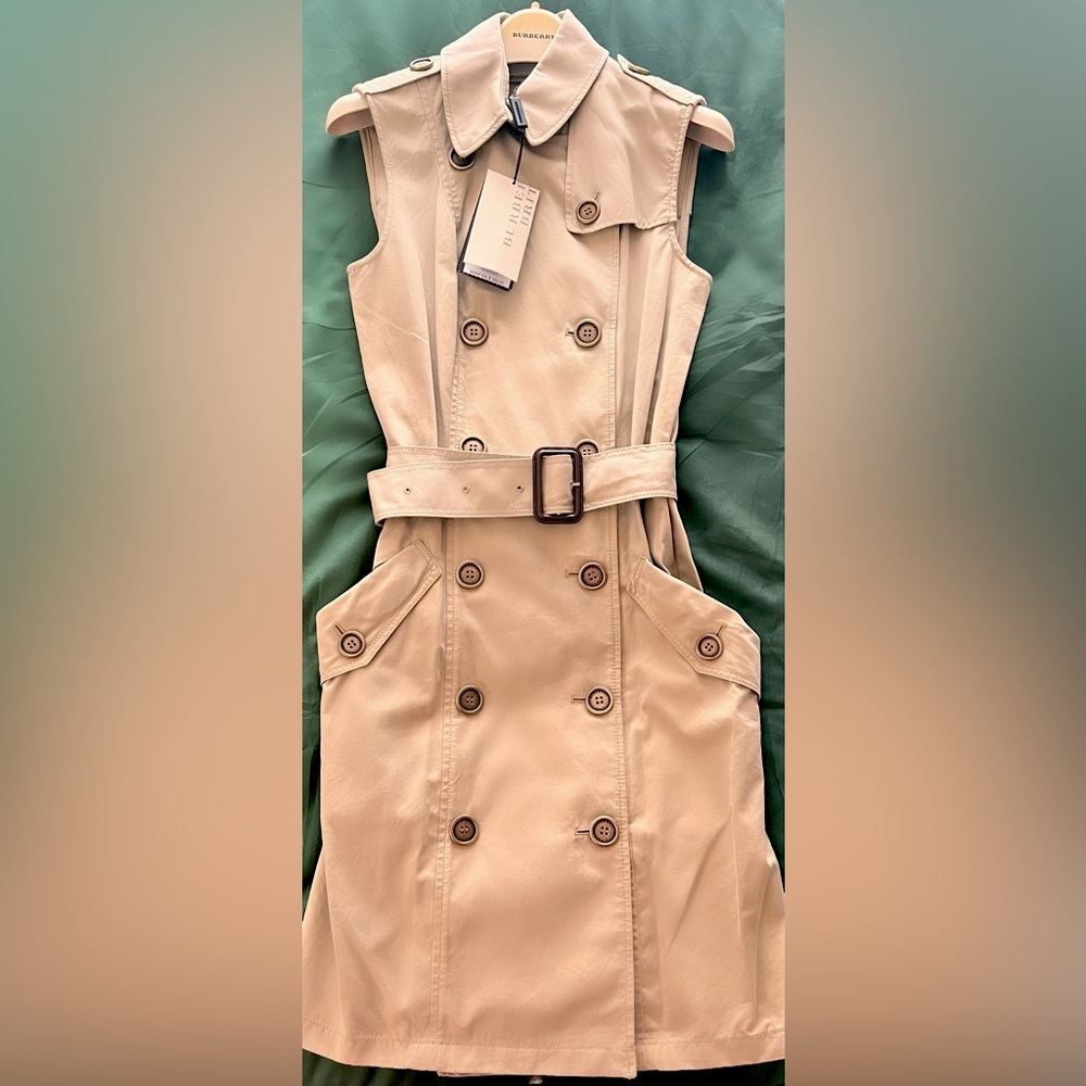 ❌❌SOLD‼️❌❌NWT* BURBERRY BRIT DRESS/COAT